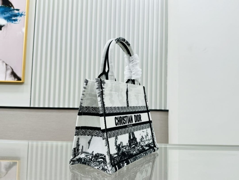 Dior Shopping Bags